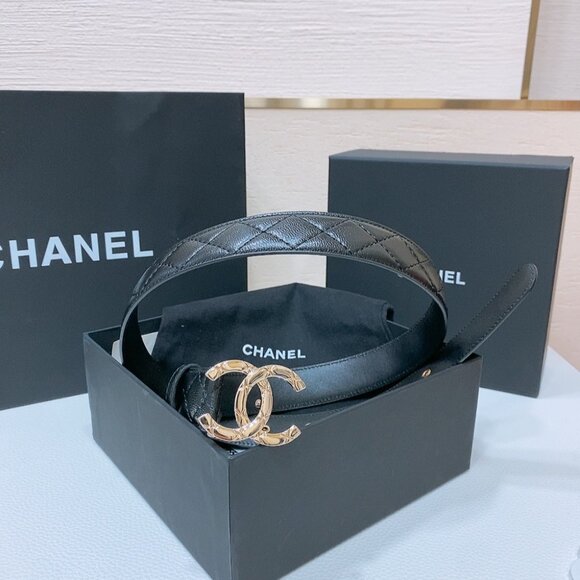 Chanel women's belt size 80